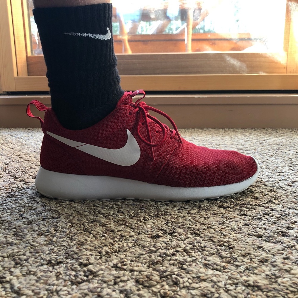 Nike Roshe Run Gym Red